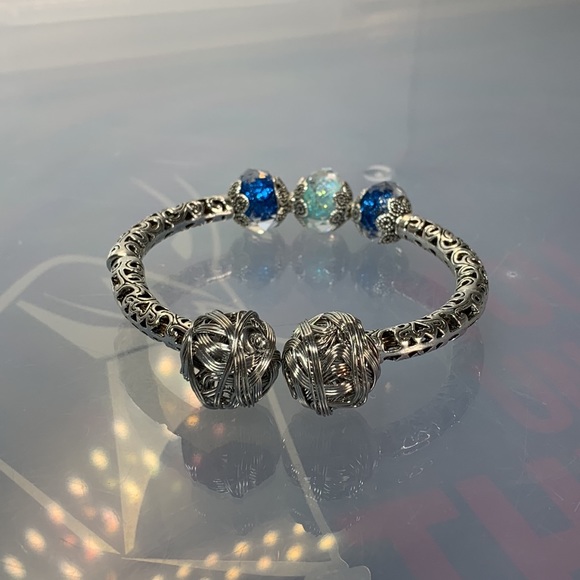 FILIGREE BANGLE 5.5cm diameter fits 6” wrist - Picture 3 of 6